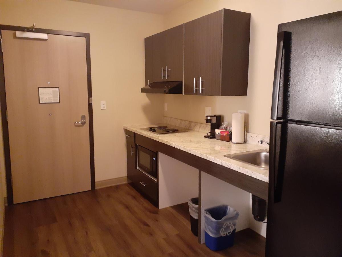 Simple Suites Boise Airport Екстериор снимка