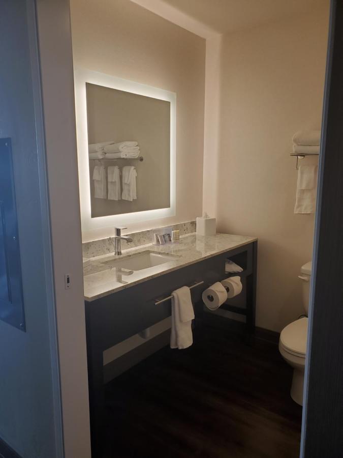 Simple Suites Boise Airport Екстериор снимка